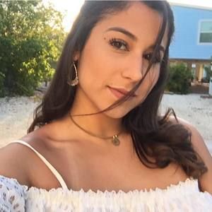 Meet your Posher, Michell